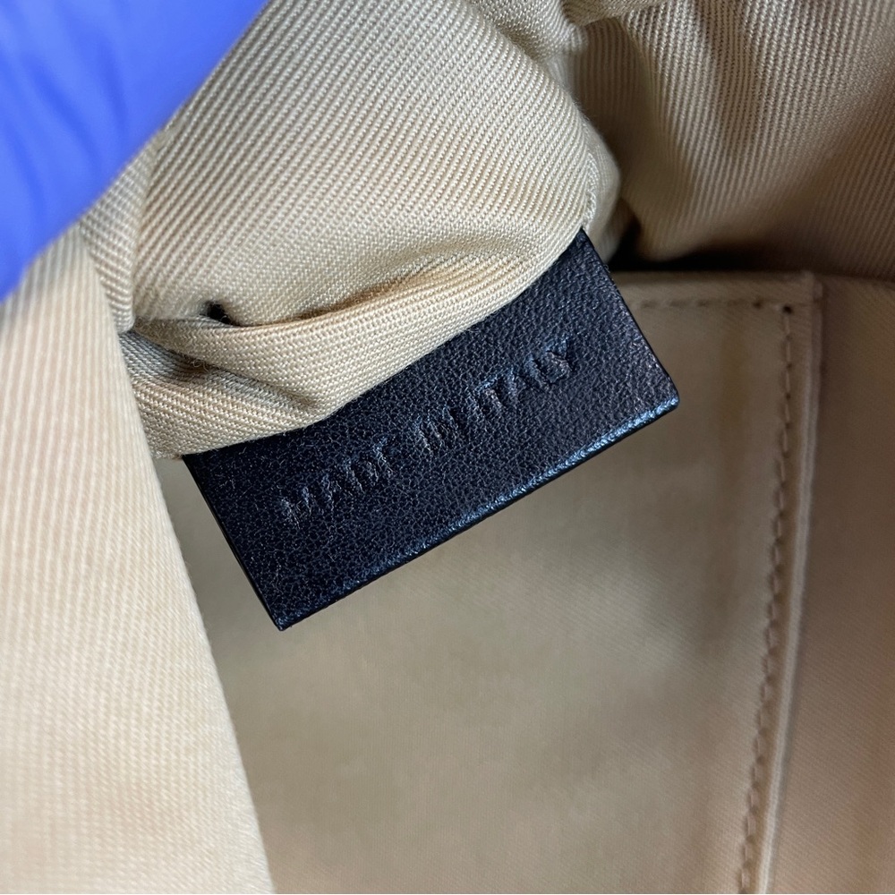 Burberry Trench Crossbody - Picture 6 of 10